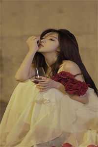 养女拍卖我亲生女儿的视频，我点天灯后她跪了全文