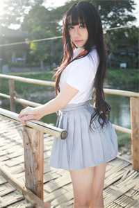 穿越高武世界，我成女帝最宠权臣小说全文免费阅读黄少杰朱石