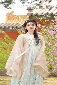 影后妻子怒砸一个亿捧小白脸出道，我转头把资源全送小白花沈蔓沈影 全集