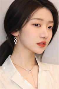 未婚夫将我的私密照挂上链接后，我改嫁他的双胞胎弟弟小说