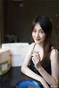 总裁妻子帮实习生的狗举办婚礼后全局